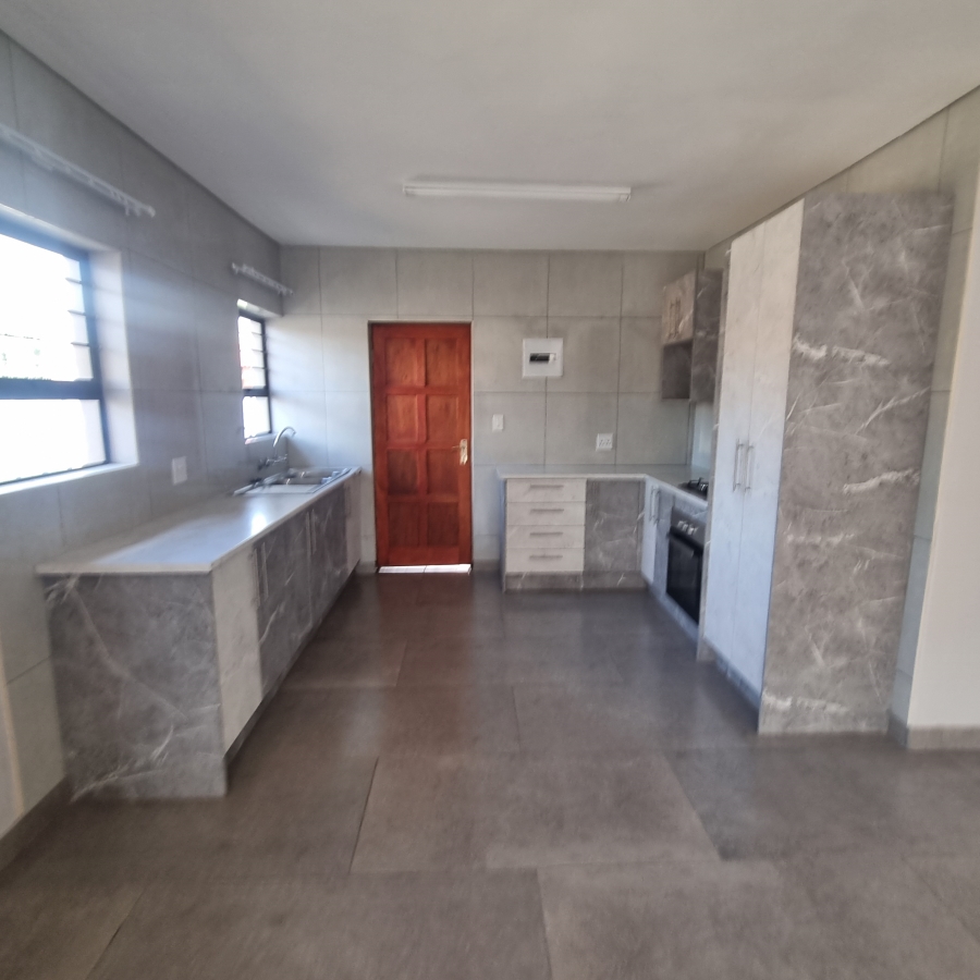 4 Bedroom Property for Sale in Melodie North West